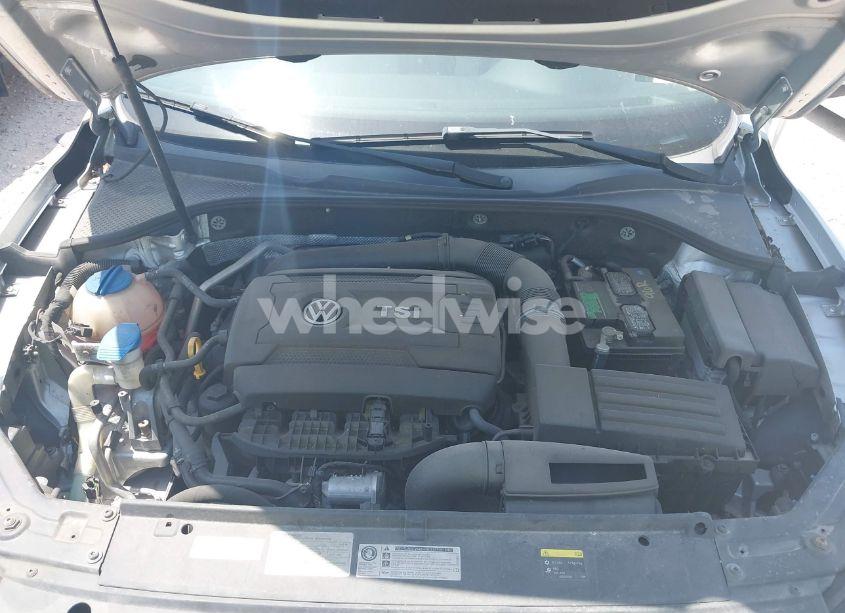 Photo 10 of 2015 Volkswagen Passat 1.8T S (VIN 1VWAS7A3XFC004738)