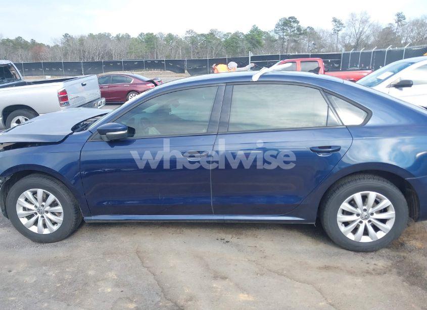 Photo 15 of 2015 Volkswagen Passat 1.8T WOLFSBURG EDITION (VIN 1VWAS7A3XFC009857)