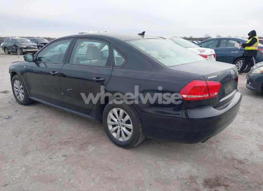 Photo 3 of 2015 Volkswagen Passat 1.8T WOLFSBURG EDITION (VIN 1VWAS7A3XFC061005)