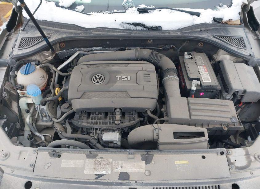 Photo 10 of 2015 Volkswagen Passat 1.8T LIMITED EDITION (VIN 1VWAS7A3XFC101664)