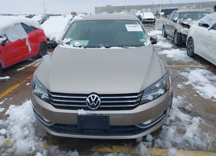 Photo 12 of 2015 Volkswagen Passat 1.8T LIMITED EDITION (VIN 1VWAS7A3XFC101664)