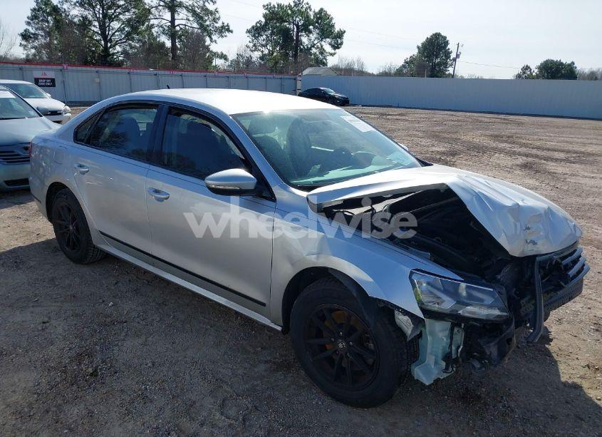 2016 Volkswagen Passat 1.8T S (VIN 1VWAS7A3XGC040396) main photo