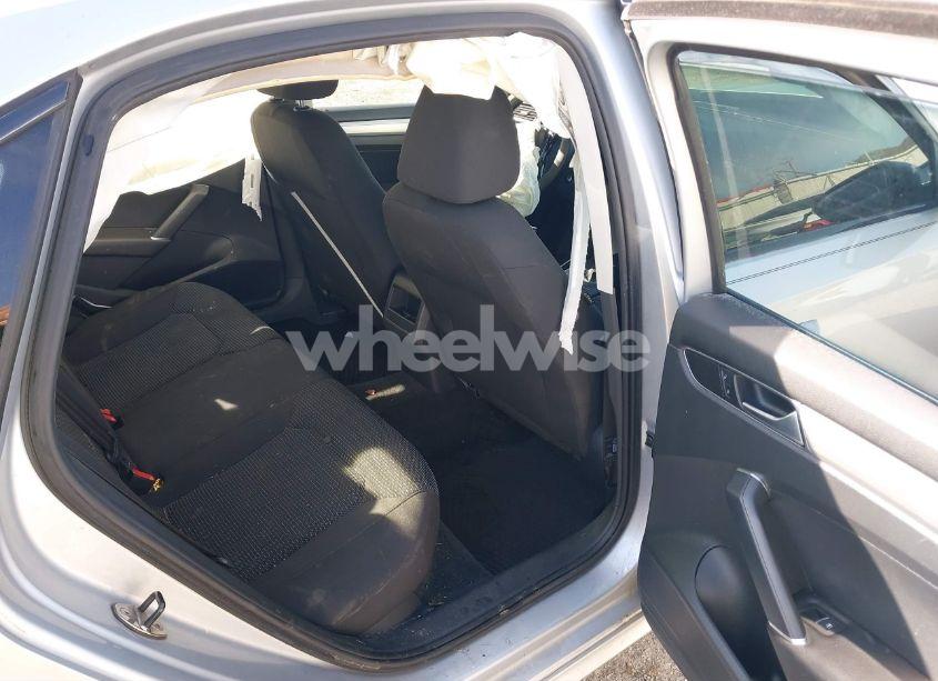 Photo 8 of 2016 Volkswagen Passat 1.8T S (VIN 1VWAS7A3XGC040396)