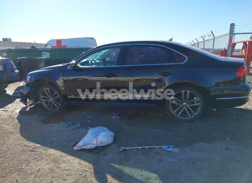 Photo 14 of 2016 Volkswagen Passat 1.8T R-LINE (VIN 1VWAS7A3XGC050099)