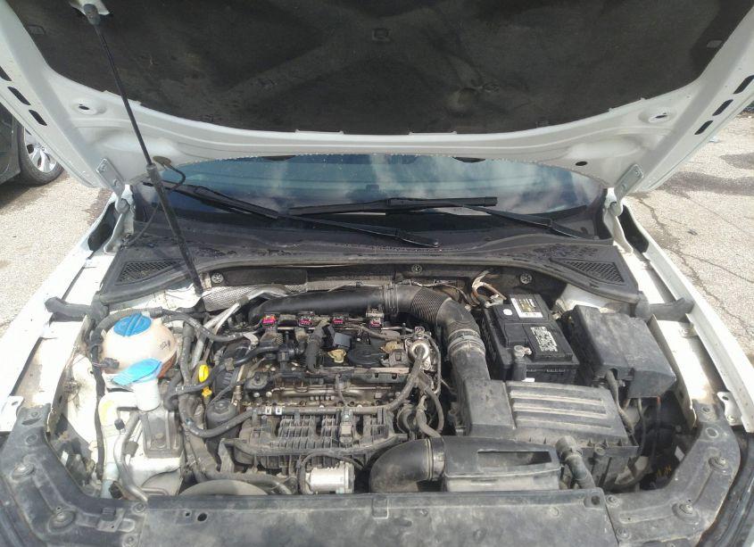 Photo 10 of 2014 Volkswagen Passat 1.8T WOLFSBURG EDITION (VIN 1VWAT7A30EC029286)