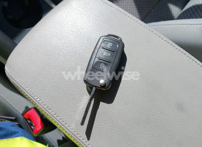 Photo 11 of 2014 Volkswagen Passat 1.8T S (VIN 1VWAT7A30EC084532)