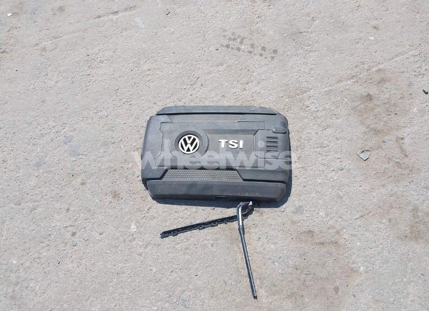 Photo 12 of 2015 Volkswagen Passat 1.8T WOLFSBURG EDITION (VIN 1VWAT7A30FC002333)