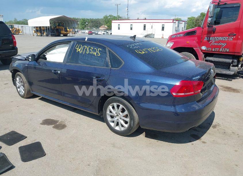 Photo 3 of 2015 Volkswagen Passat 1.8T WOLFSBURG EDITION (VIN 1VWAT7A30FC002333)