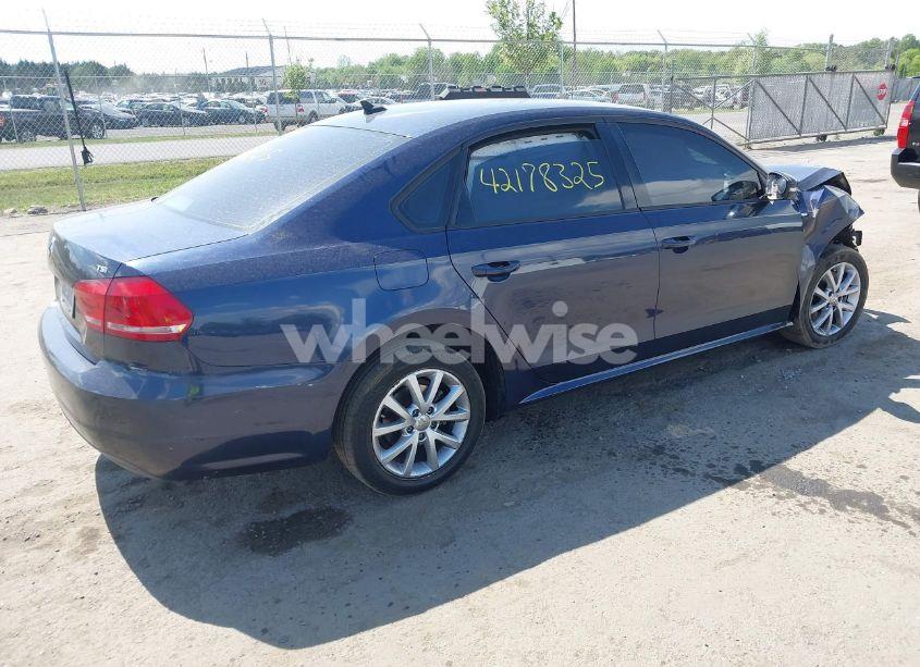 Photo 4 of 2015 Volkswagen Passat 1.8T WOLFSBURG EDITION (VIN 1VWAT7A30FC002333)