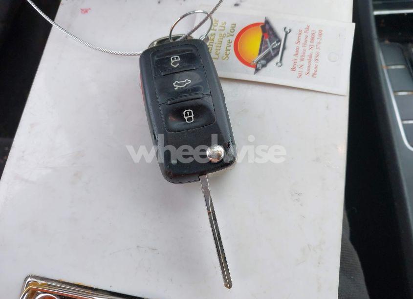 Photo 11 of 2015 Volkswagen Passat 1.8T WOLFSBURG EDITION (VIN 1VWAT7A30FC013994)