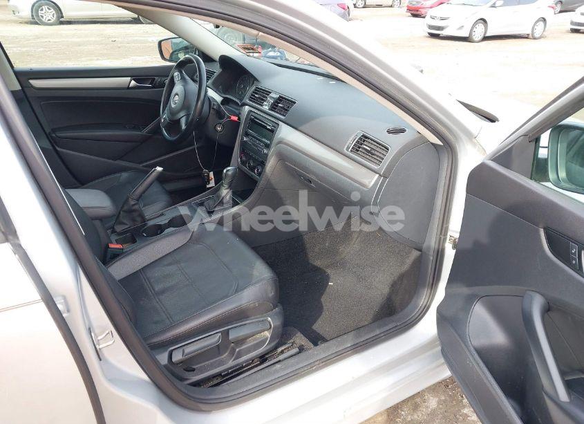 Photo 5 of 2015 Volkswagen Passat 1.8T WOLFSBURG EDITION (VIN 1VWAT7A30FC013994)