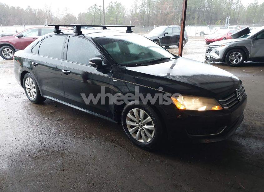 2015 Volkswagen Passat 1.8T WOLFSBURG EDITION (VIN 1VWAT7A30FC044792) main photo