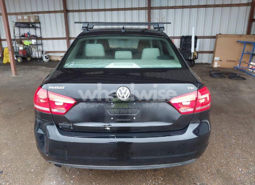 Photo 16 of 2015 Volkswagen Passat 1.8T WOLFSBURG EDITION (VIN 1VWAT7A30FC044792)