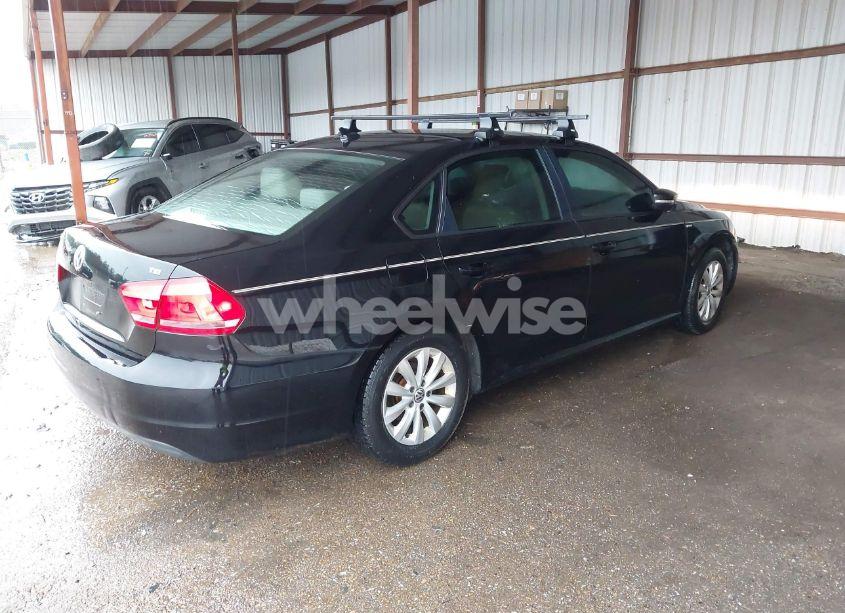 Photo 4 of 2015 Volkswagen Passat 1.8T WOLFSBURG EDITION (VIN 1VWAT7A30FC044792)