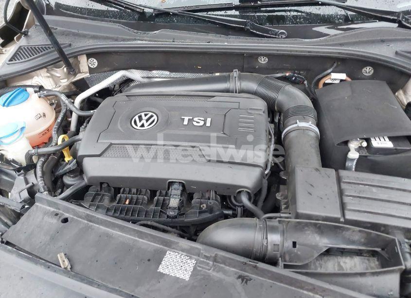 Photo 10 of 2015 Volkswagen Passat 1.8T WOLFSBURG EDITION (VIN 1VWAT7A30FC051662)