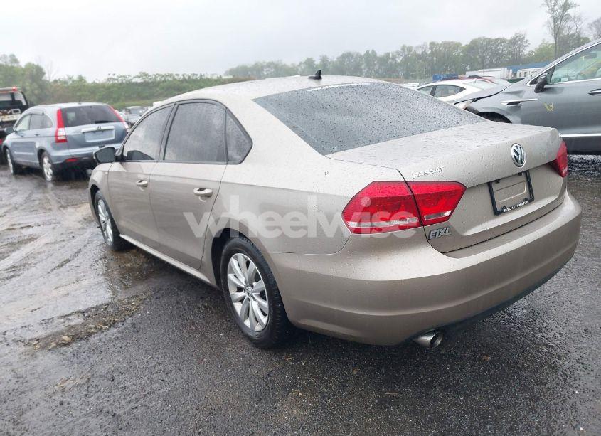 Photo 3 of 2015 Volkswagen Passat 1.8T WOLFSBURG EDITION (VIN 1VWAT7A30FC051662)