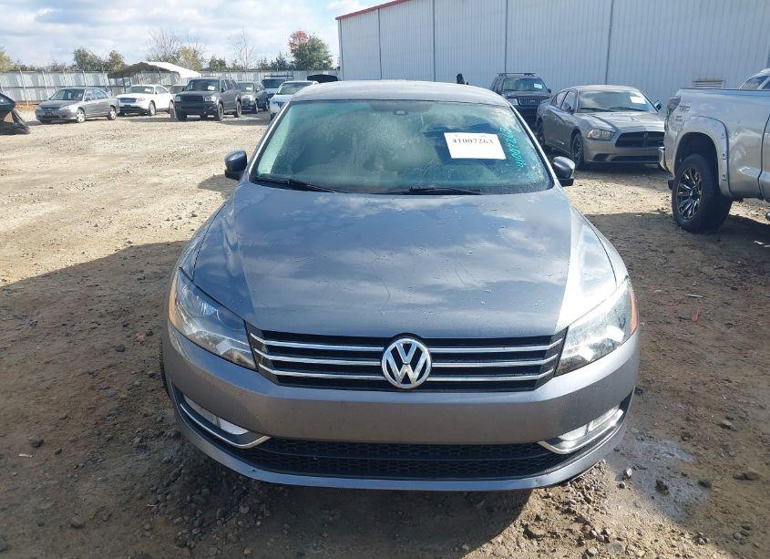 Photo 12 of 2015 Volkswagen Passat 1.8T LIMITED EDITION (VIN 1VWAT7A30FC099274)