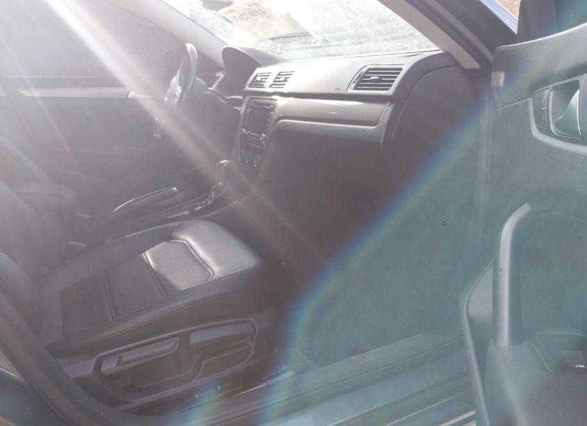 Photo 5 of 2015 Volkswagen Passat 1.8T LIMITED EDITION (VIN 1VWAT7A30FC099274)