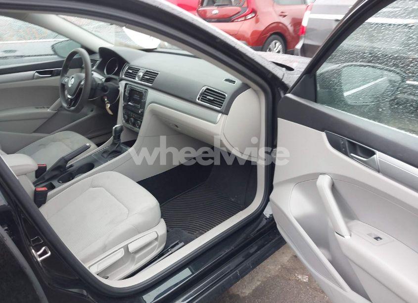 Photo 5 of 2016 Volkswagen Passat 1.8T S (VIN 1VWAT7A30GC008375)