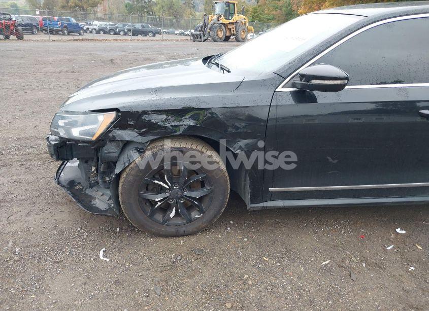 Photo 17 of 2016 Volkswagen Passat 1.8T S (VIN 1VWAT7A30GC035494)