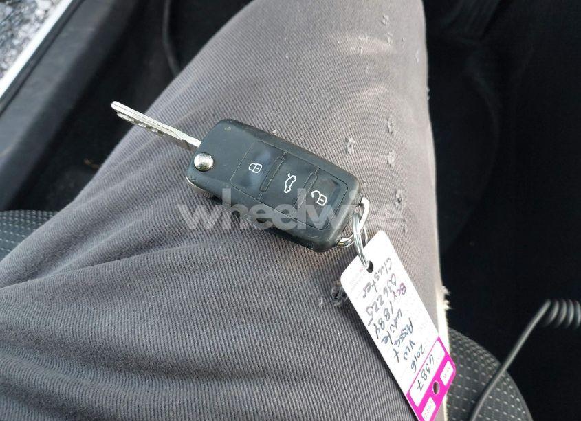 Photo 11 of 2016 Volkswagen Passat 1.8T S (VIN 1VWAT7A30GC036225)