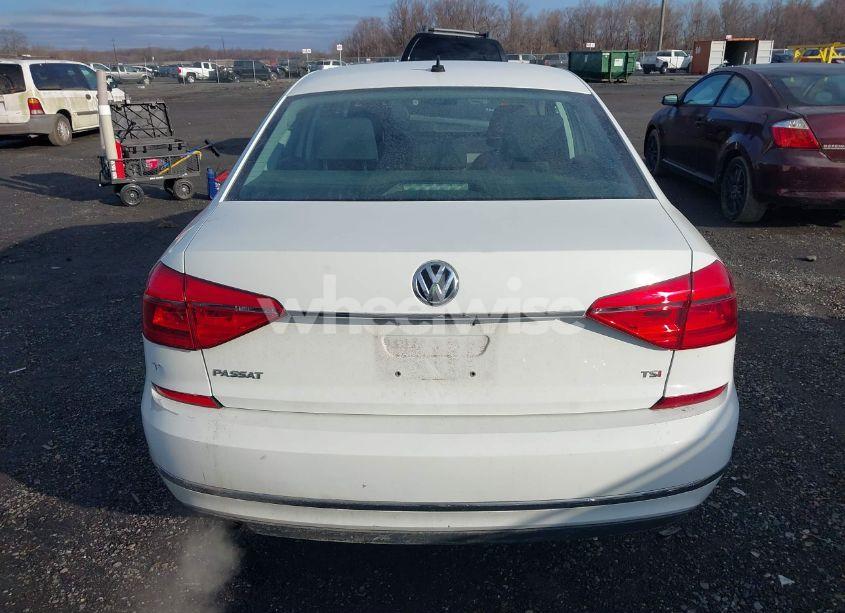 Photo 17 of 2016 Volkswagen Passat 1.8T S (VIN 1VWAT7A30GC036225)