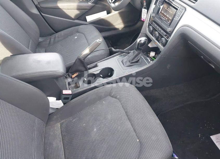 Photo 5 of 2016 Volkswagen Passat 1.8T S (VIN 1VWAT7A30GC036225)