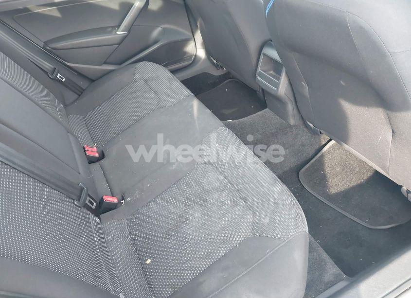 Photo 8 of 2016 Volkswagen Passat 1.8T S (VIN 1VWAT7A30GC036225)