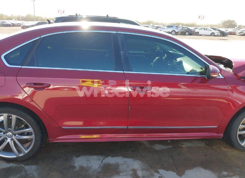 Photo 14 of 2016 Volkswagen Passat 1.8T R-LINE (VIN 1VWAT7A30GC054269)