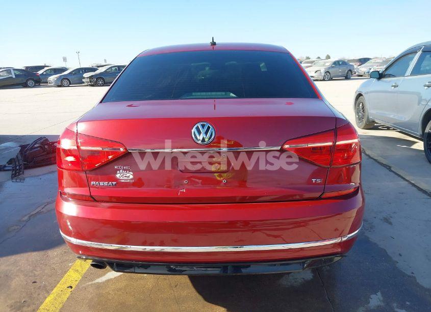 Photo 17 of 2016 Volkswagen Passat 1.8T R-LINE (VIN 1VWAT7A30GC054269)