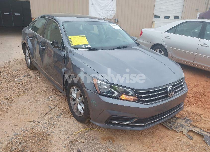 2016 Volkswagen Passat 1.8T S (VIN 1VWAT7A30GC059925) main photo