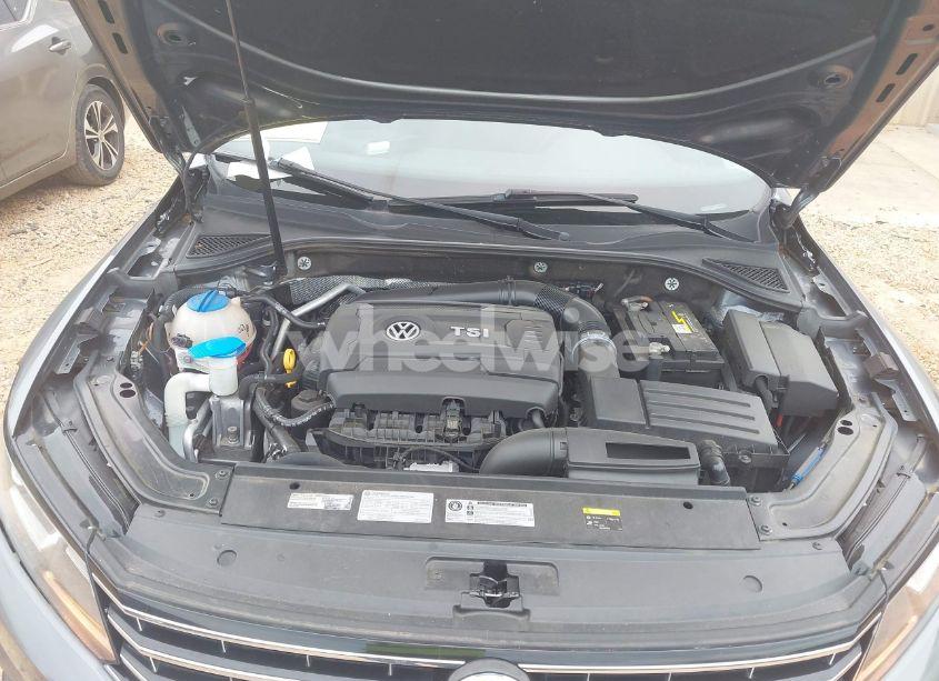 Photo 10 of 2016 Volkswagen Passat 1.8T S (VIN 1VWAT7A30GC059925)