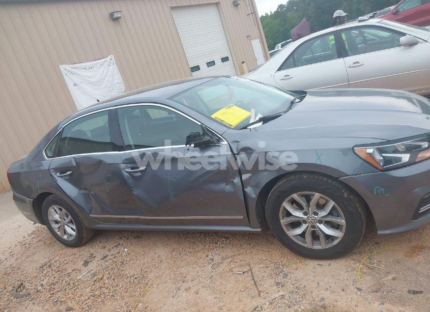 Photo 13 of 2016 Volkswagen Passat 1.8T S (VIN 1VWAT7A30GC059925)