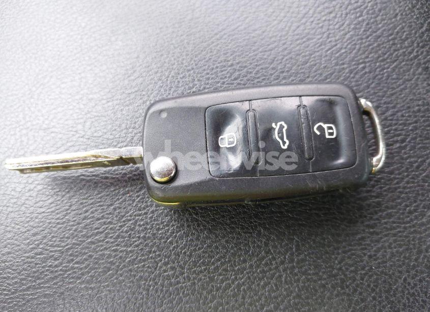 Photo 11 of 2017 Volkswagen Passat 1.8T S (VIN 1VWAT7A30HC016476)