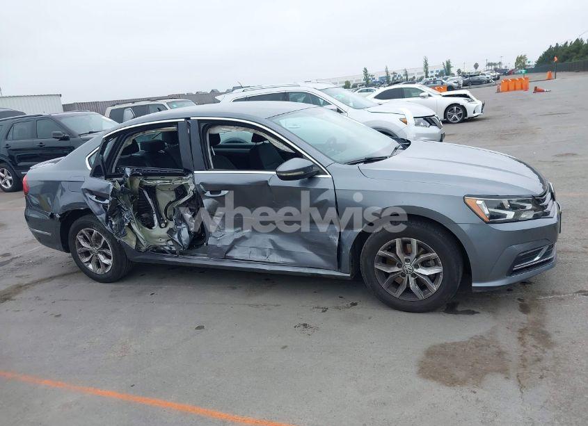 Photo 13 of 2017 Volkswagen Passat 1.8T S (VIN 1VWAT7A30HC016476)