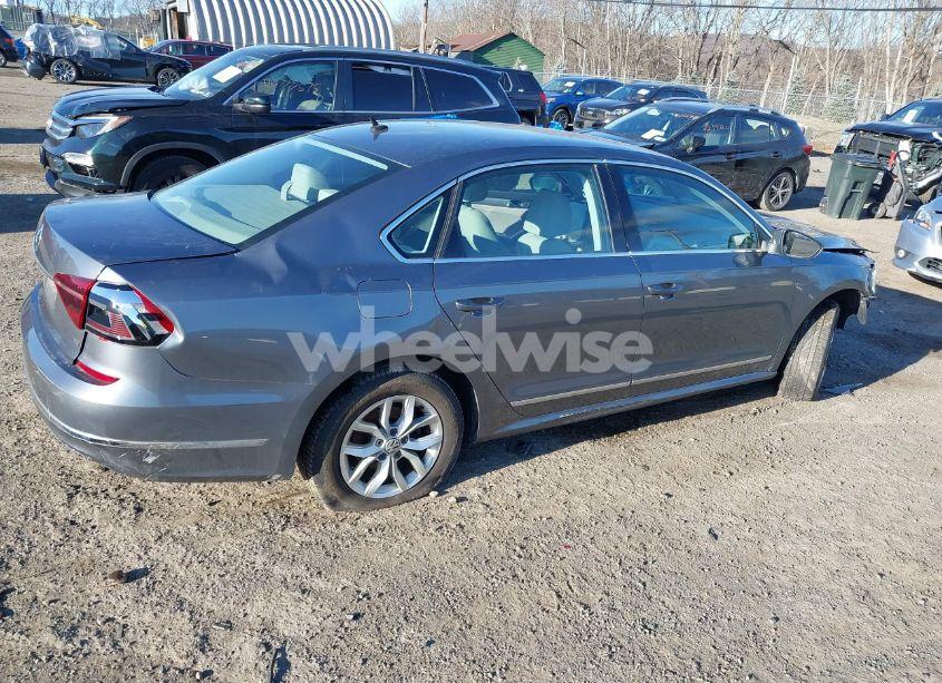 Photo 4 of 2017 Volkswagen Passat 1.8T S (VIN 1VWAT7A30HC020950)