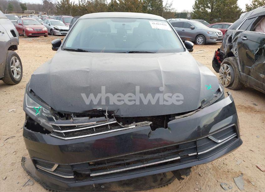 Photo 12 of 2017 Volkswagen Passat 1.8T S (VIN 1VWAT7A30HC063345)