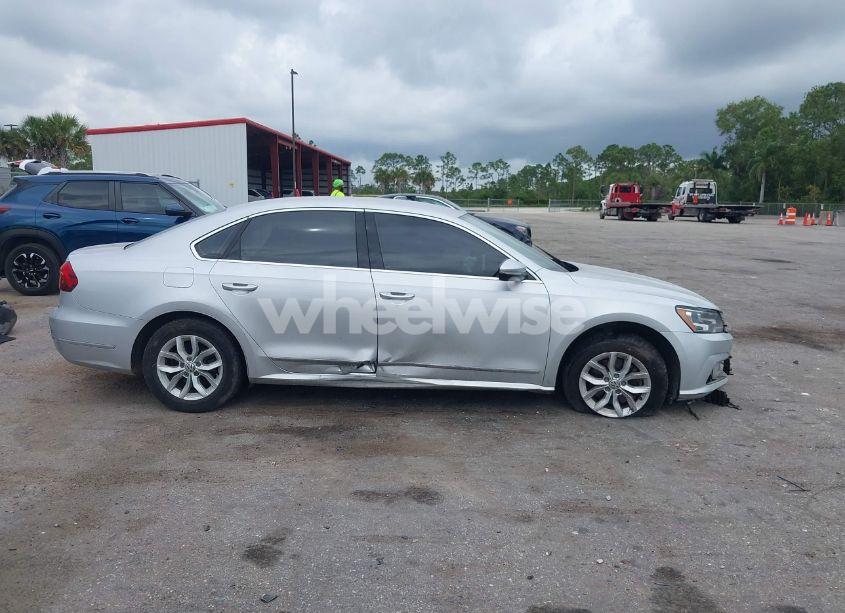 Photo 13 of 2017 Volkswagen Passat 1.8T S (VIN 1VWAT7A30HC079030)