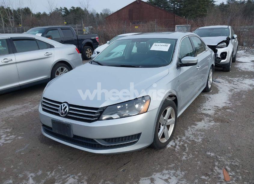 Photo 2 of 2014 Volkswagen Passat 1.8T WOLFSBURG EDITION (VIN 1VWAT7A31EC033900)