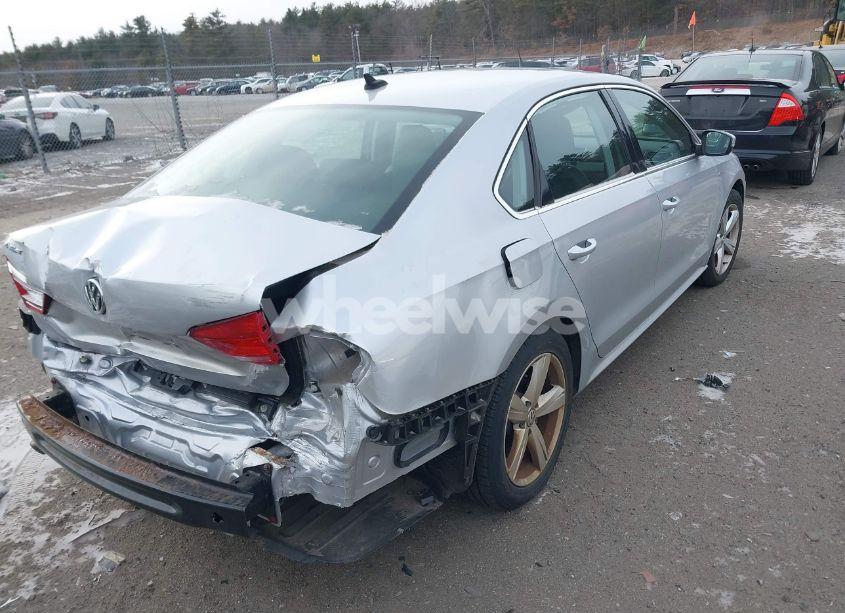 Photo 4 of 2014 Volkswagen Passat 1.8T WOLFSBURG EDITION (VIN 1VWAT7A31EC033900)