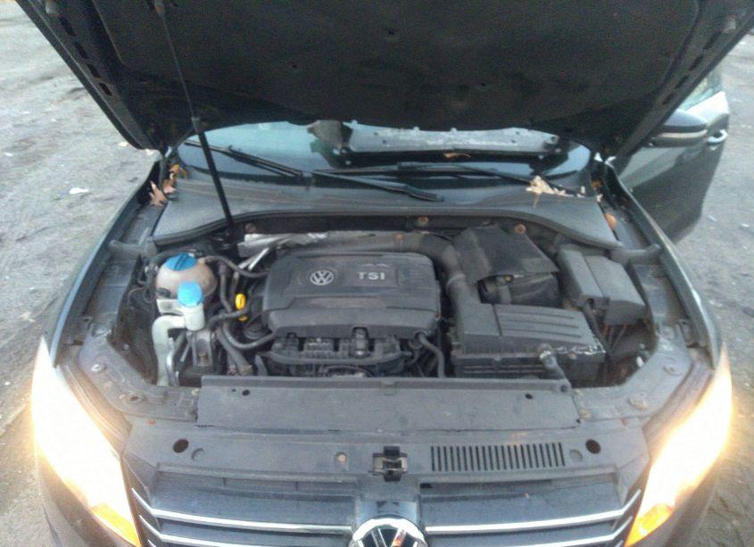 Photo 10 of 2014 Volkswagen Passat 1.8T WOLFSBURG EDITION (VIN 1VWAT7A31EC045948)