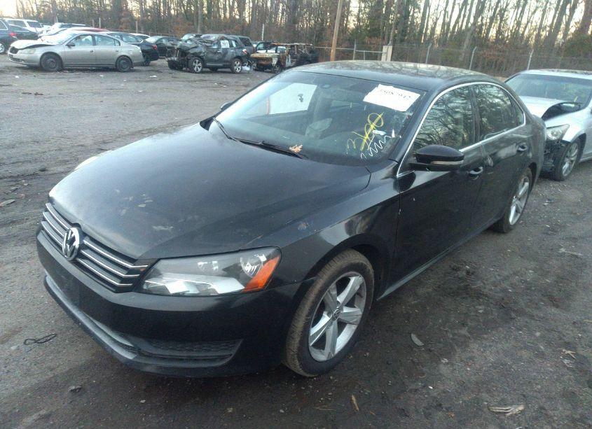 Photo 2 of 2014 Volkswagen Passat 1.8T WOLFSBURG EDITION (VIN 1VWAT7A31EC045948)