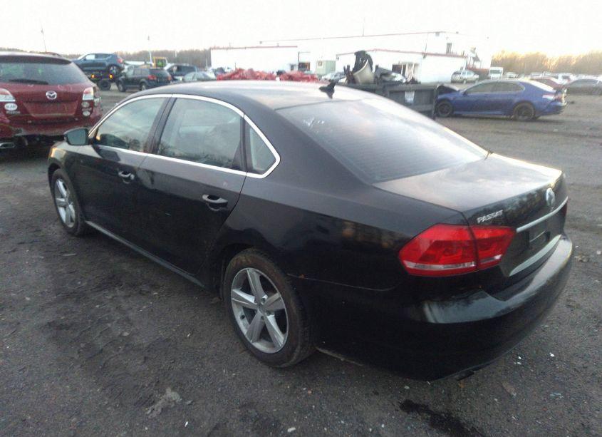 Photo 3 of 2014 Volkswagen Passat 1.8T WOLFSBURG EDITION (VIN 1VWAT7A31EC045948)