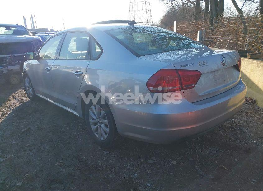 Photo 3 of 2014 Volkswagen Passat 1.8T WOLFSBURG EDITION (VIN 1VWAT7A31EC068484)