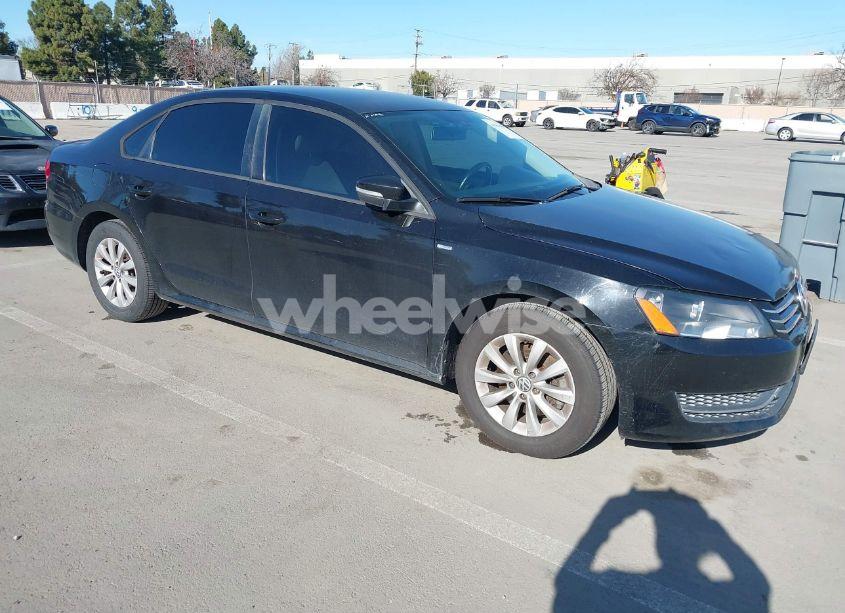 2014 Volkswagen Passat 1.8T WOLFSBURG EDITION (VIN 1VWAT7A31EC087388) main photo