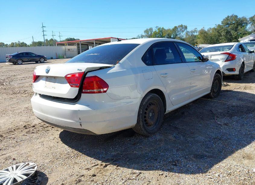 Photo 4 of 2014 Volkswagen Passat 1.8T S (VIN 1VWAT7A31EC114430)