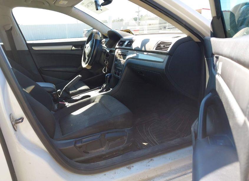 Photo 5 of 2014 Volkswagen Passat 1.8T S (VIN 1VWAT7A31EC114430)