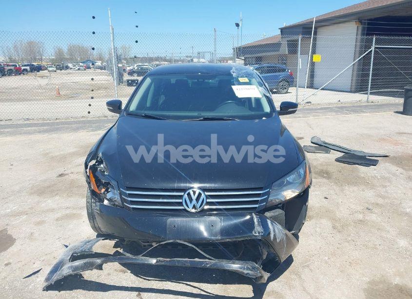 Photo 12 of 2014 Volkswagen Passat 1.8T WOLFSBURG EDITION (VIN 1VWAT7A31EC118381)