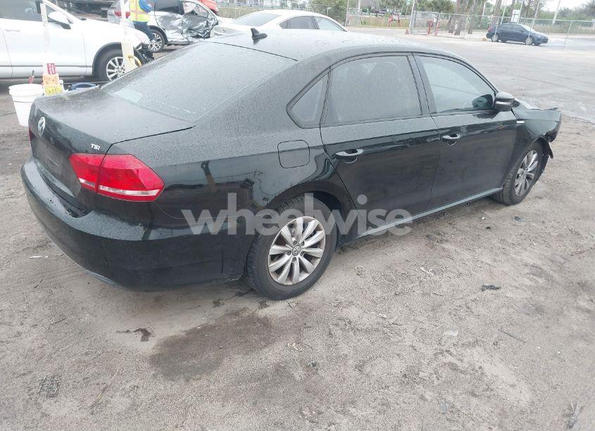 Photo 4 of 2015 Volkswagen Passat 1.8T WOLFSBURG EDITION (VIN 1VWAT7A31FC019965)