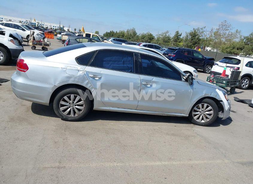 Photo 14 of 2015 Volkswagen Passat 1.8T WOLFSBURG EDITION (VIN 1VWAT7A31FC022428)